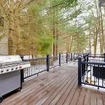 Gorgeous Pocono Summit Retreat With Game Room!
