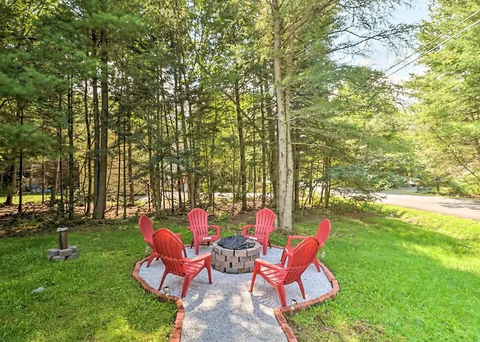 Gorgeous Pocono Summit Retreat With Game Room!