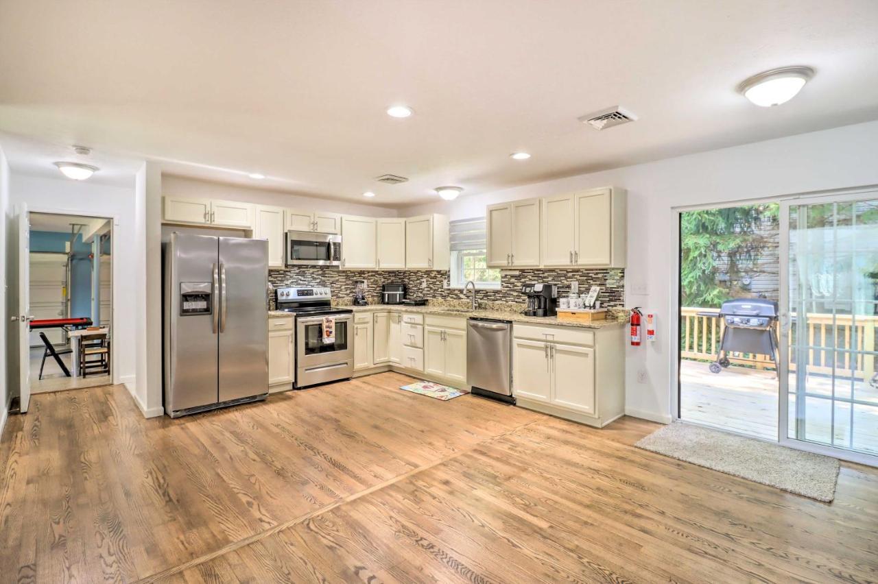 Gorgeous Retreat With Game Room! * Pocono Summit