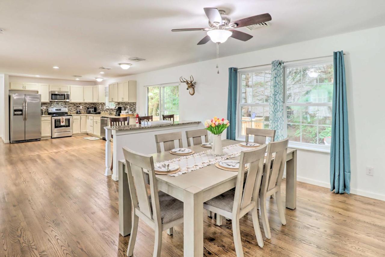 Gorgeous Retreat With Game Room! Сasa de vacaciones *
