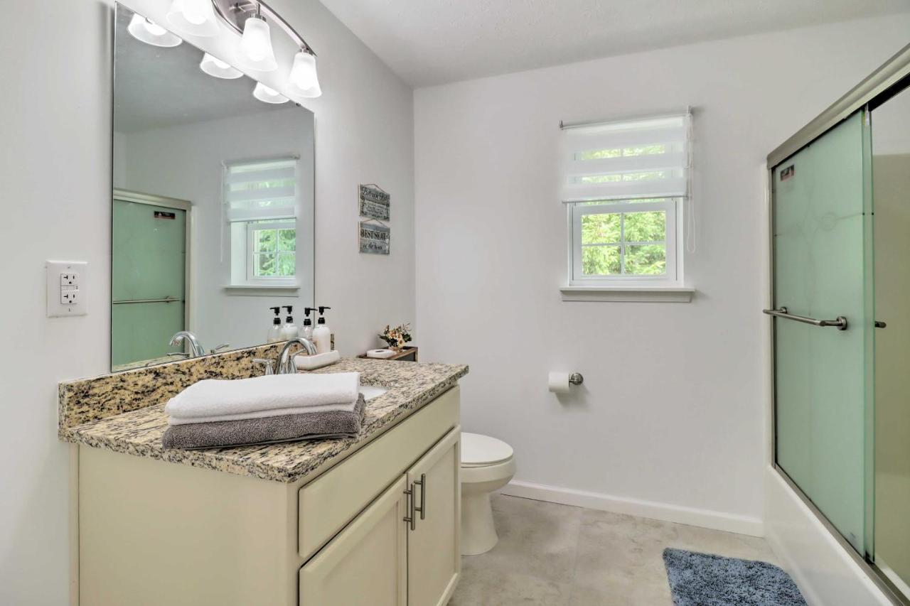 Gorgeous Retreat With Game Room! *